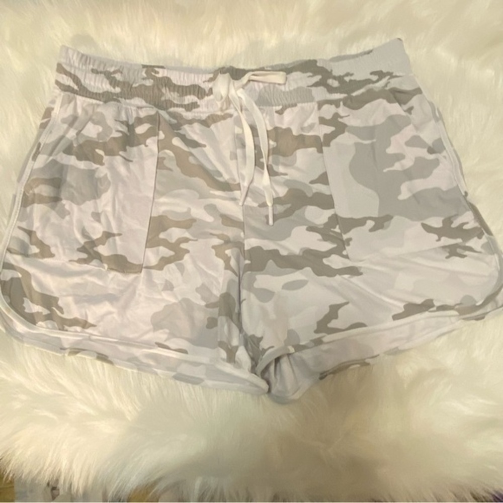 Athletic Short Women’s Size L Gym Draw‎ String Gray New With Tags Stretch
